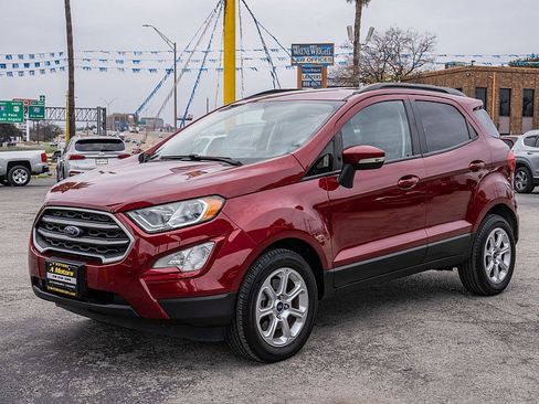 Used 2020 Ford EcoSport SE image 9