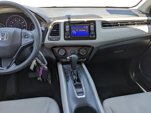 Used 2022 Honda HR-V LX image 19