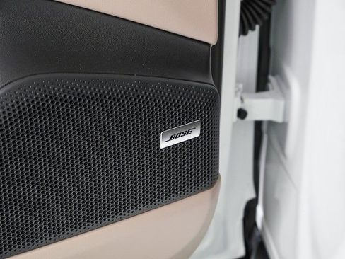 New 2026 Porsche Macan Electric image 7