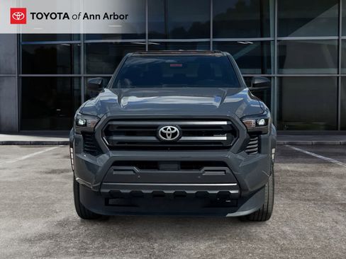 Used 2024 Toyota Tacoma SR w/ SR Upgrade Package AWD/4WD image 12