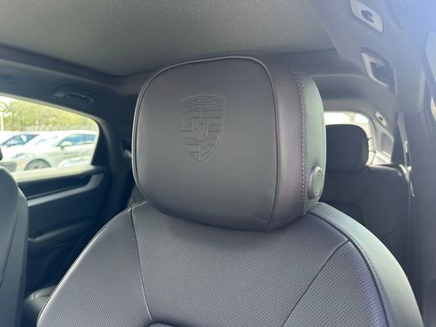 Used 2026 Porsche Cayenne Coupe image 24