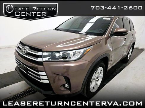 Used 2019 Toyota Highlander Limited FWD image 1