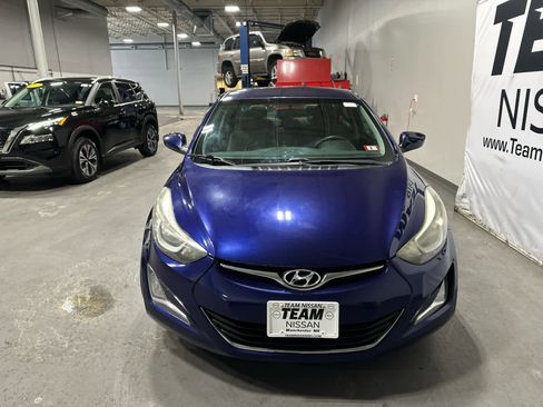 Used 2014 Hyundai Elantra SE w/ Option Group 02 image 2