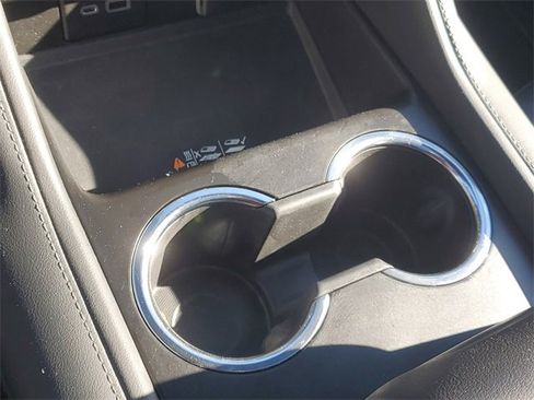 Certified 2023 Chevrolet Suburban Z71 w/ Luxury Package image 31