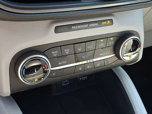 Used 2023 Ford Escape Active AWD/4WD image 16