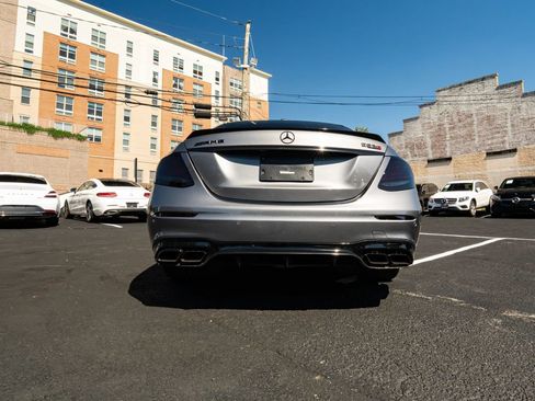 Used 2018 Mercedes-Benz E 63 AMG S image 5