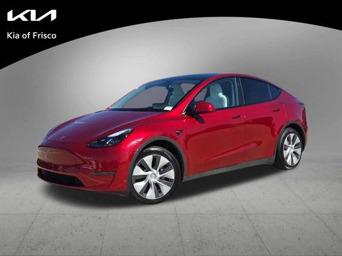 Used 2024 Tesla Model Y 2WD image 1