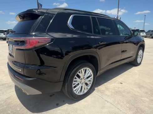 Certified 2026 GMC Acadia Elevation w/ Elevation Premium Package FWD image 8