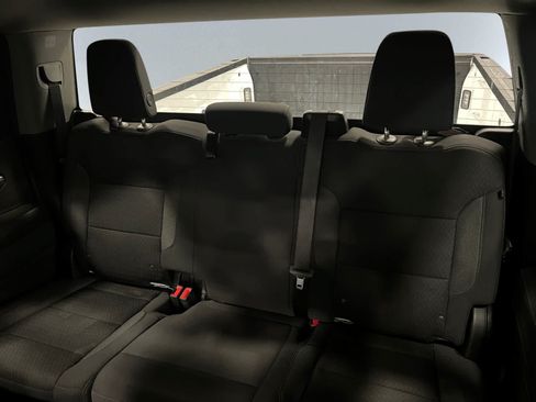 Used 2023 Chevrolet Silverado 1500 LT AWD/4WD image 18