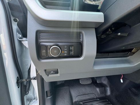 Used 2024 Ford F250 XL w/ XL Chrome Package AWD/4WD image 18