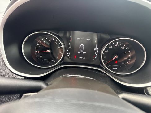 Used 2020 Jeep Compass Latitude AWD/4WD image 10