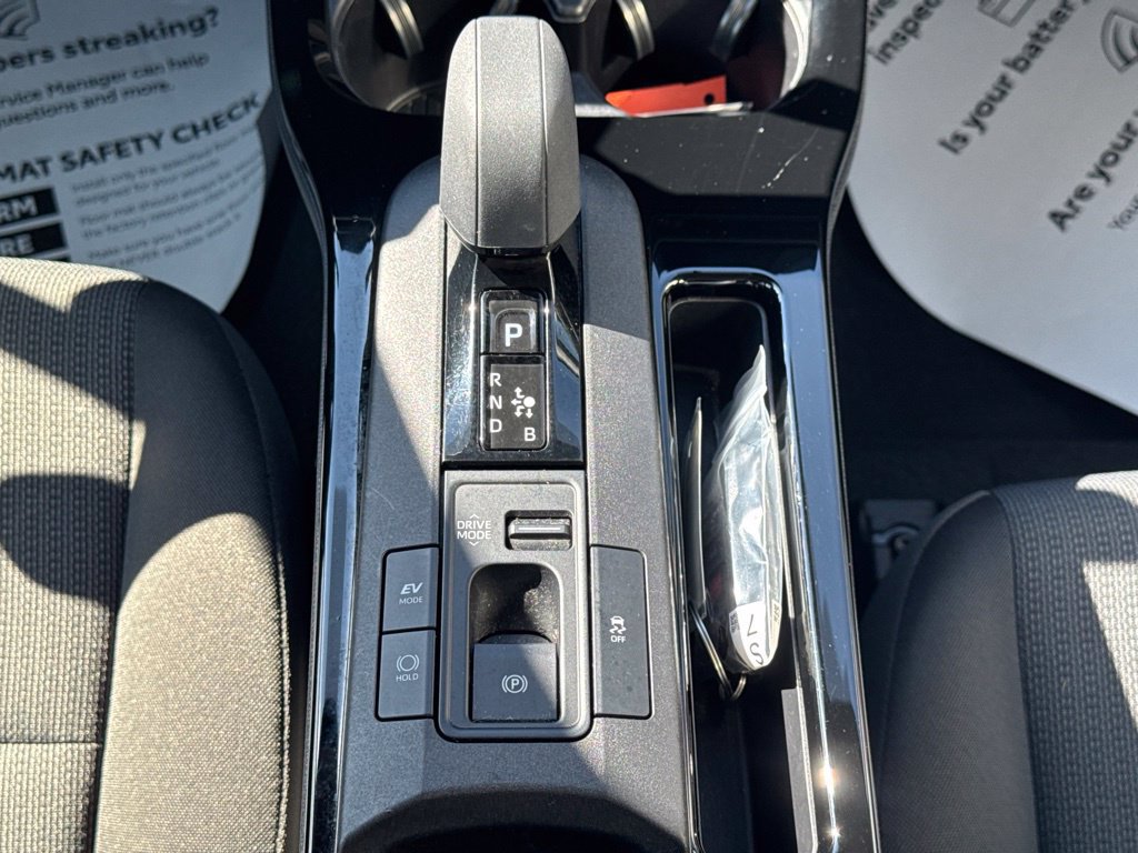 Certified 2023 Toyota Prius LE FWD image 26