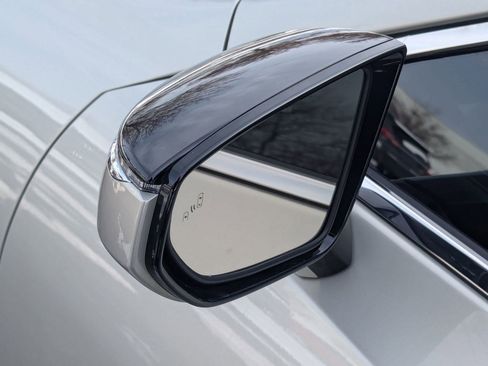 Certified 2025 Lexus ES 300h w/ Luxury Package image 21