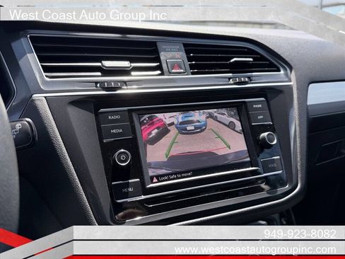 Used 2022 Volkswagen Tiguan S image 15