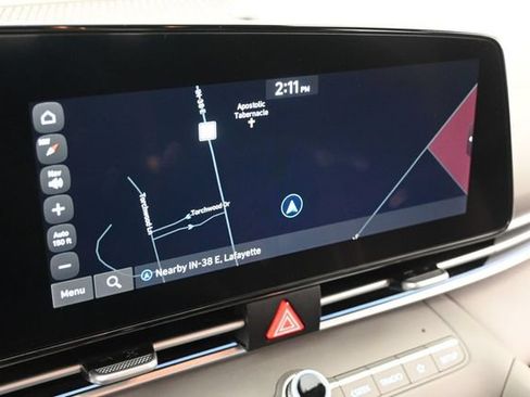 Used 2024 Hyundai Elantra SEL FWD image 32
