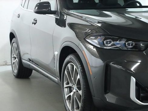 Used 2024 BMW X5 xDrive40i w/ Premium Package AWD/4WD image 9