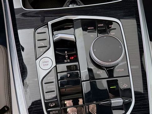 New 2026 BMW X5 xDrive50e w/ M Sport Package image 17