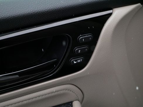 Used 2023 Honda Odyssey Touring image 19