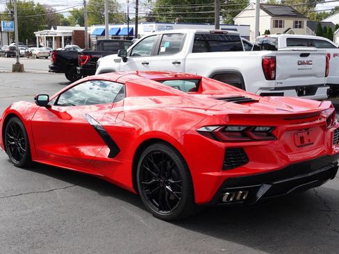 Used 2024 Chevrolet Corvette Stingray Preferred Conv w/ 2LT image 2