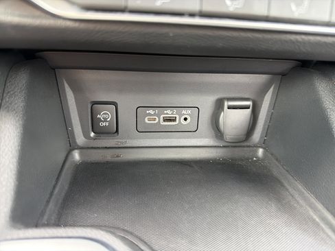 Used 2024 Nissan Sentra SV image 22