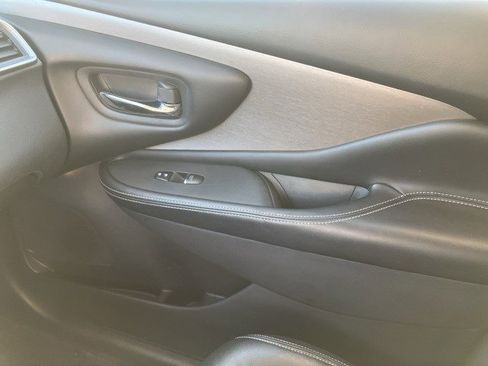 Used 2023 Nissan Murano SL image 19