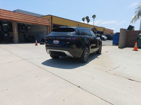 Used 2022 Land Rover Range Rover Velar S AWD/4WD image 3
