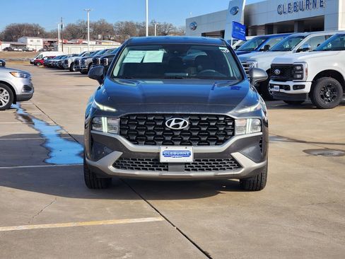 Used 2022 Hyundai Santa Fe SE image 2