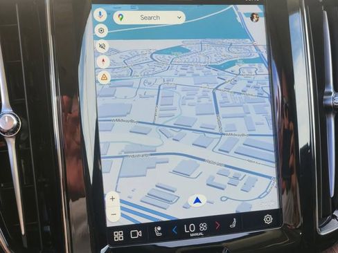 Certified 2023 Volvo XC60 B6 Ultimate w/ Protection Package Premier image 23