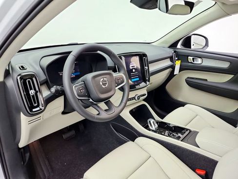 New 2026 Volvo XC40 B5 Plus w/ Protection Package Premier AWD/4WD image 20