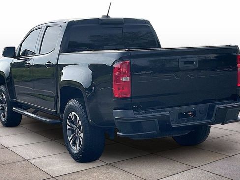 Used 2021 Chevrolet Colorado Z71 w/ Safety Package RWD image 2