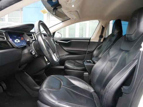 Used 2014 Tesla Model S 85 image 7