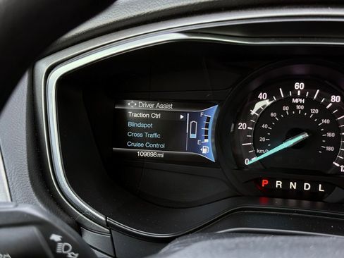 Used 2019 Ford Fusion SE FWD image 29