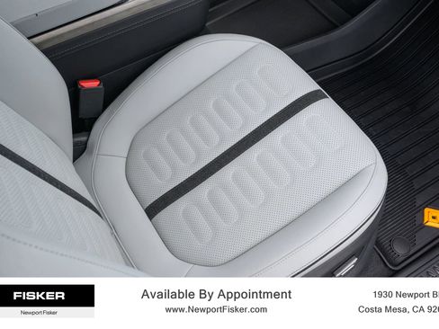 Used 2024 Rivian R1T Adventure image 35