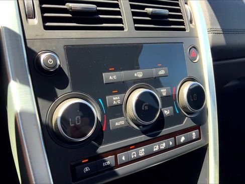 Used 2016 Land Rover Discovery Sport HSE image 32