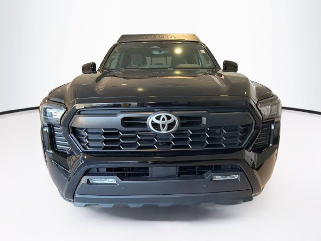 Used 2024 Toyota Tacoma TRD Off-Road w/ TRD Off Road Upgrade Package AWD/4WD image 2