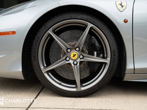 Used 2011 Ferrari 458 Italia Coupe RWD image 12