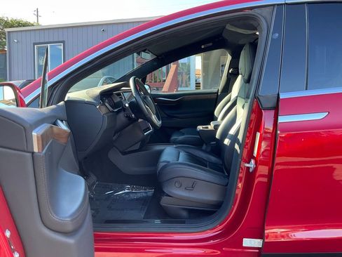 Used 2017 Tesla Model X 75D image 15