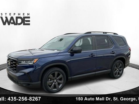 Used 2023 Honda Pilot Sport image 1