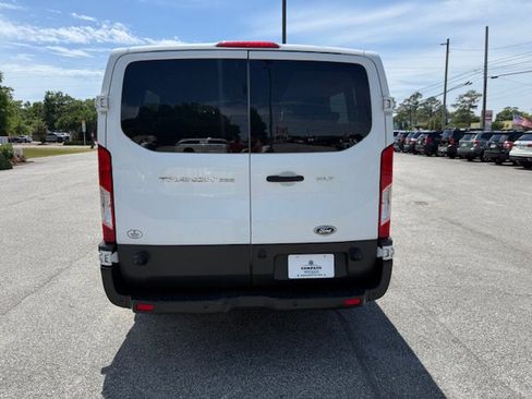 Used 2016 Ford Transit 350 XLT RWD image 3