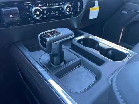 New 2025 GMC Sierra 1500 SLT w/ SLT Premium Plus Package image 32