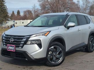 Used 2024 Nissan Rogue SV video 1