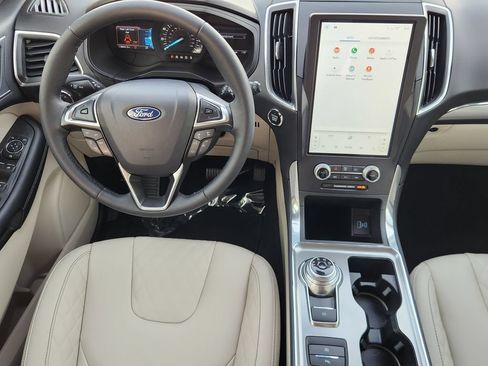 Used 2024 Ford Edge Titanium AWD/4WD image 27