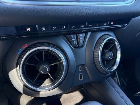 Used 2022 Chevrolet Blazer LT AWD/4WD image 26