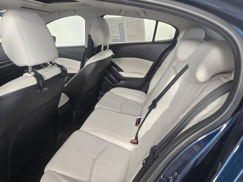 Used 2018 MAZDA MAZDA3 Grand Touring w/ Premium Equipment Package image 14