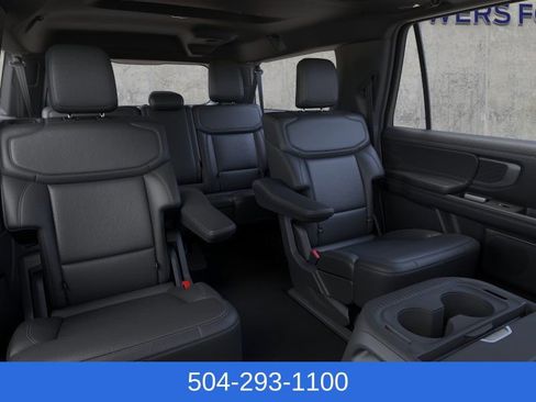 New 2026 Ford Expedition Max Platinum image 11