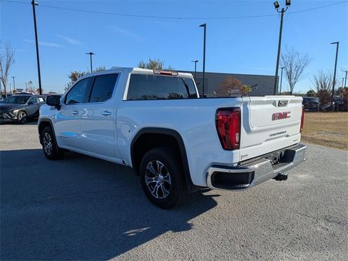 Used 2024 GMC Sierra 1500 SLT image 4