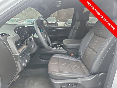 Used 2026 Chevrolet Tahoe High Country image 9
