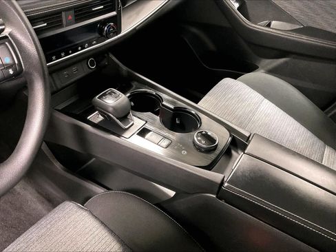 Used 2023 Nissan Rogue SV image 20