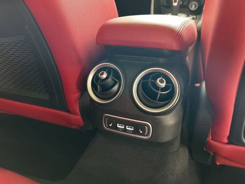 Used 2022 Alfa Romeo Giulia Veloce image 29