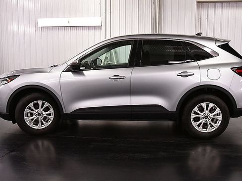 Used 2023 Ford Escape Active w/ Tech Pack #1 AWD/4WD image 4